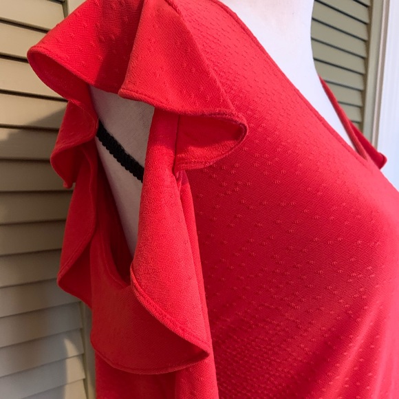 ❤️ Ruffle Cold Shoulder 1/4 Sleeve Blouse ❤️ - Picture 7 of 11